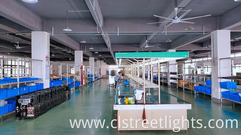 Outdoor Waterproof IP67 400W 600W 800W Split Type Solar Street Light